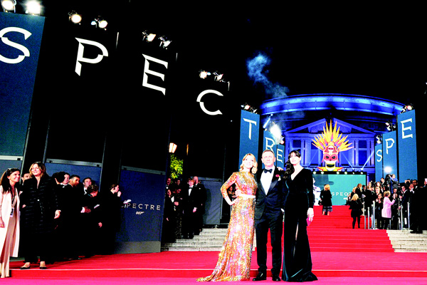 (Left to right): French actress Lea Seydoux, British actor Daniel Craig and Italian actress Monica Bellucci pose on arrival for the world premiere of the new James Bond film ‘Spectre’ at the Royal Albert Hall in London on Oct 26. The film is directed by Sam Mendes and sees Daniel Craig play suave MI6 Spy 007 for a fourth time. (AFP)