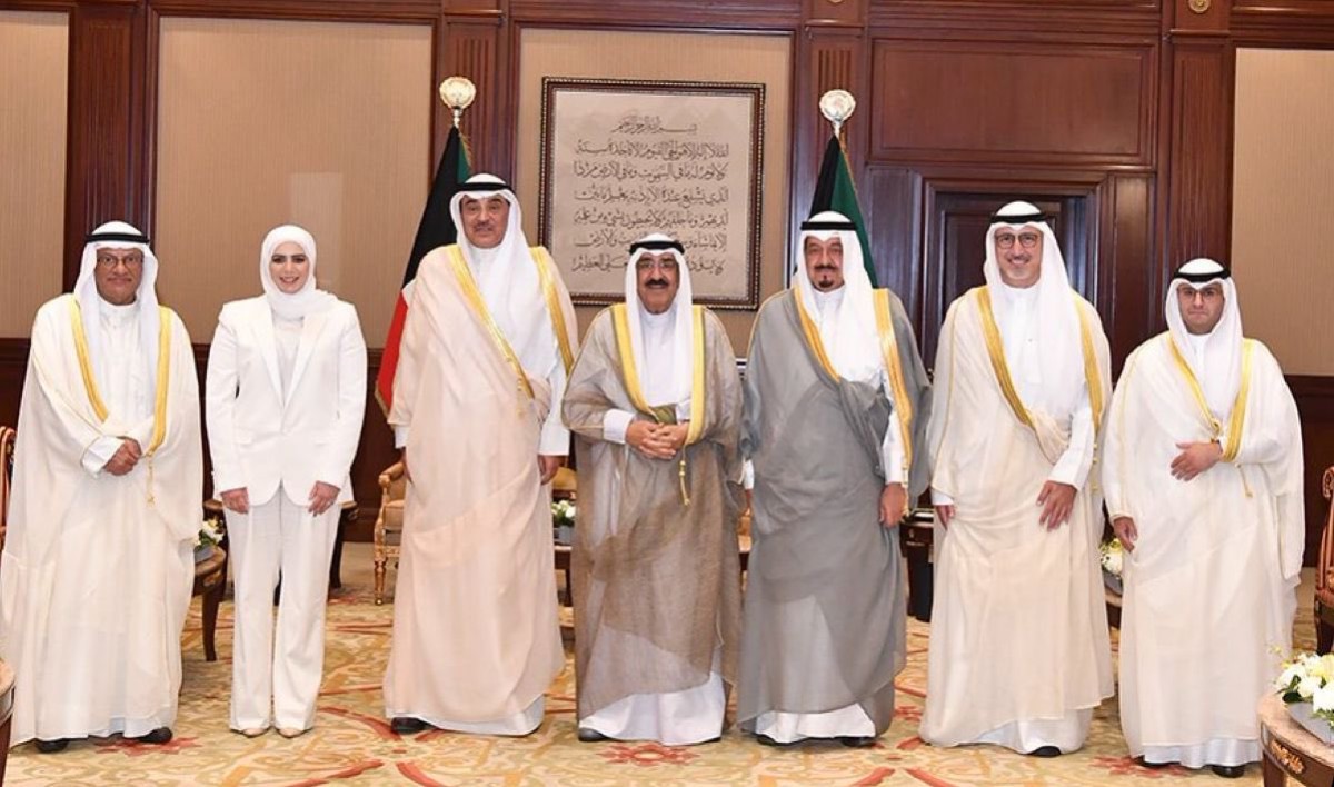Newly appointed ministers take oath before Kuwait's Amir