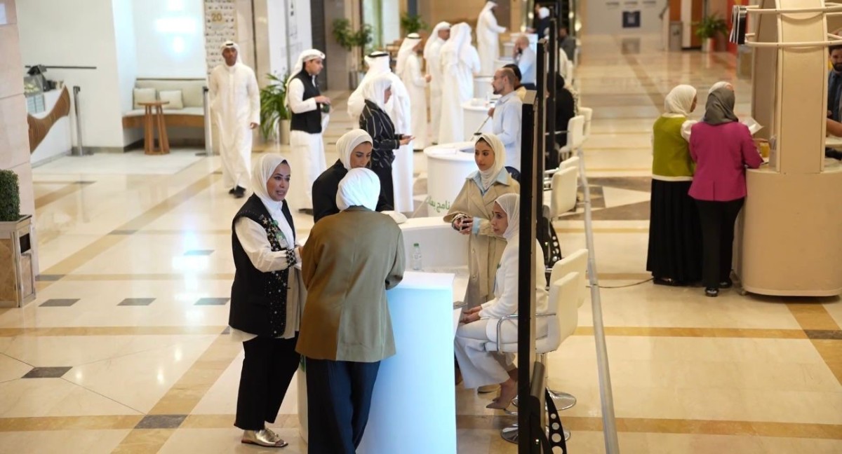 <b>KFH Sponsors 19 Employees in its Scholarship and Study Grants Program</b>