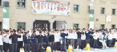 Around half a million students return to schools after break | arabtimes
