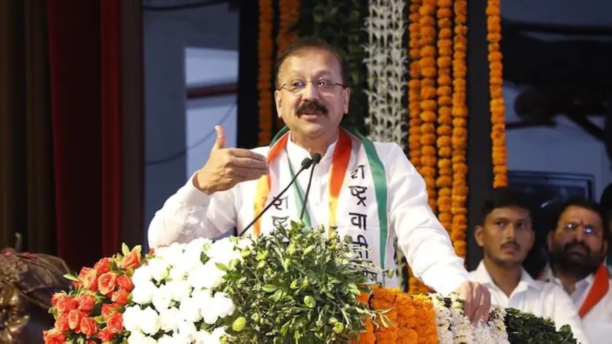 Indian politician known for his close ties with Bollywood killed in Mumbai