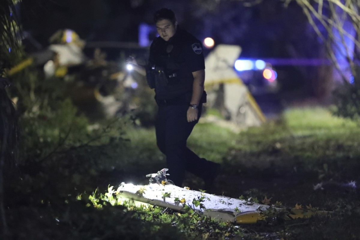 Pilot killed and passenger injured as small plane crashes in Georgia ...