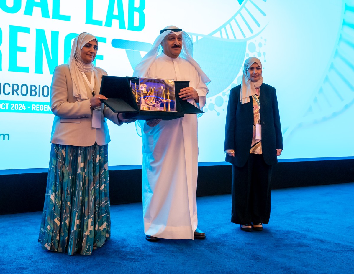 Health Minister highlights urgent need to combat antibiotic resistance