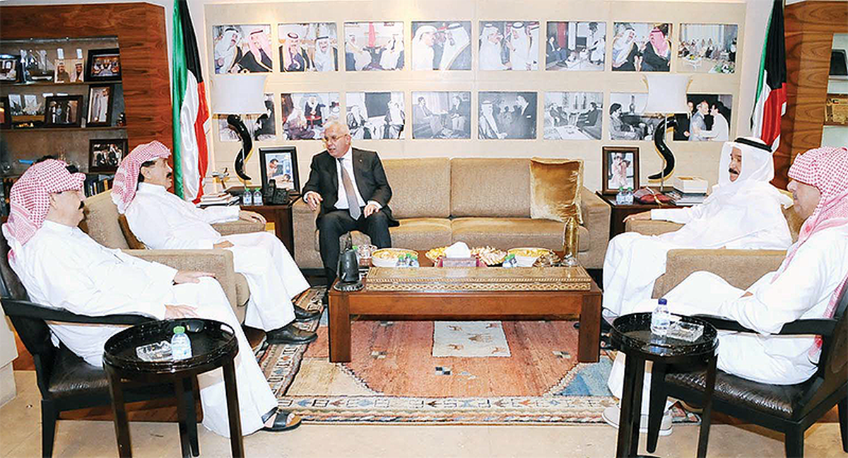 Arab Times Editor-in-Chief Ahmed Al-Jarallah meets Palestinian Ambassador