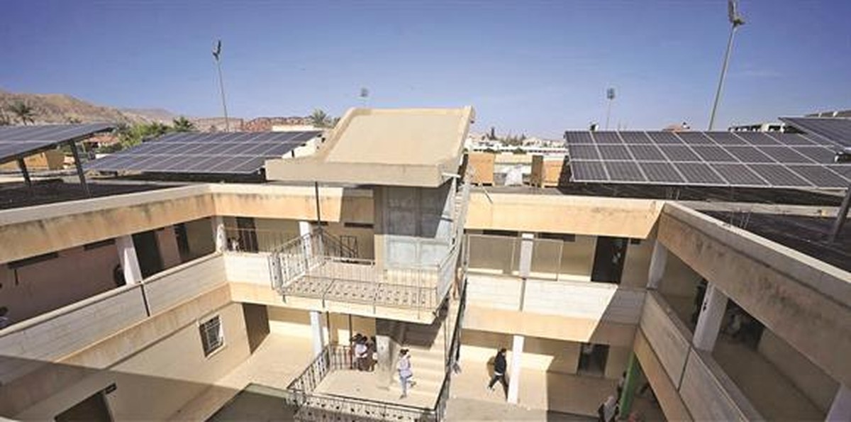 Kuwait starts using solar energy in its schools