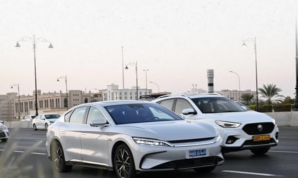 Oman police add electric cars to patrol fleet for clean energy initiative