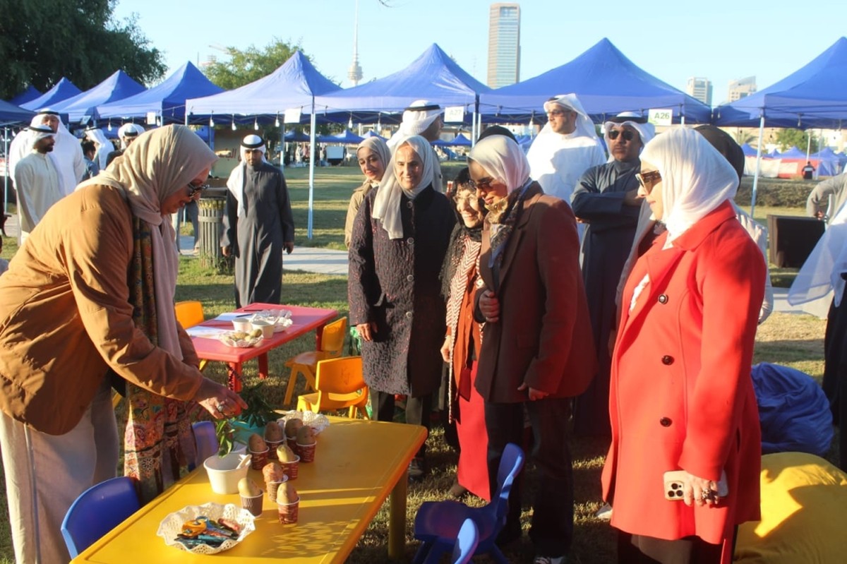 Minister highlights new outlet to support national farmers and products