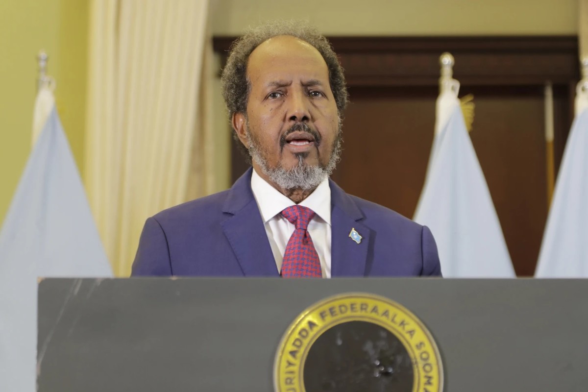 Clashes erupt between Somalia's federal troops and regional forces