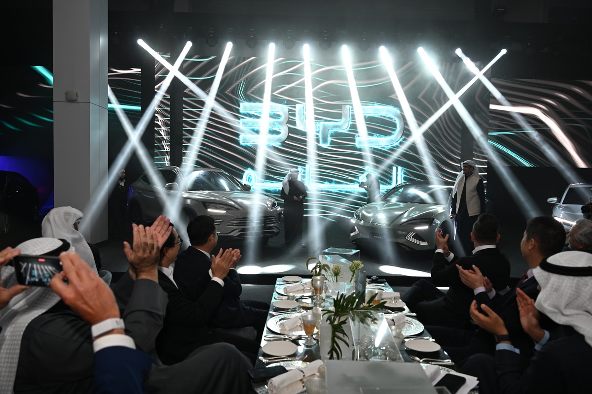 Alghanim Industries and BYD Unveil Landmark Showroom in Kuwait