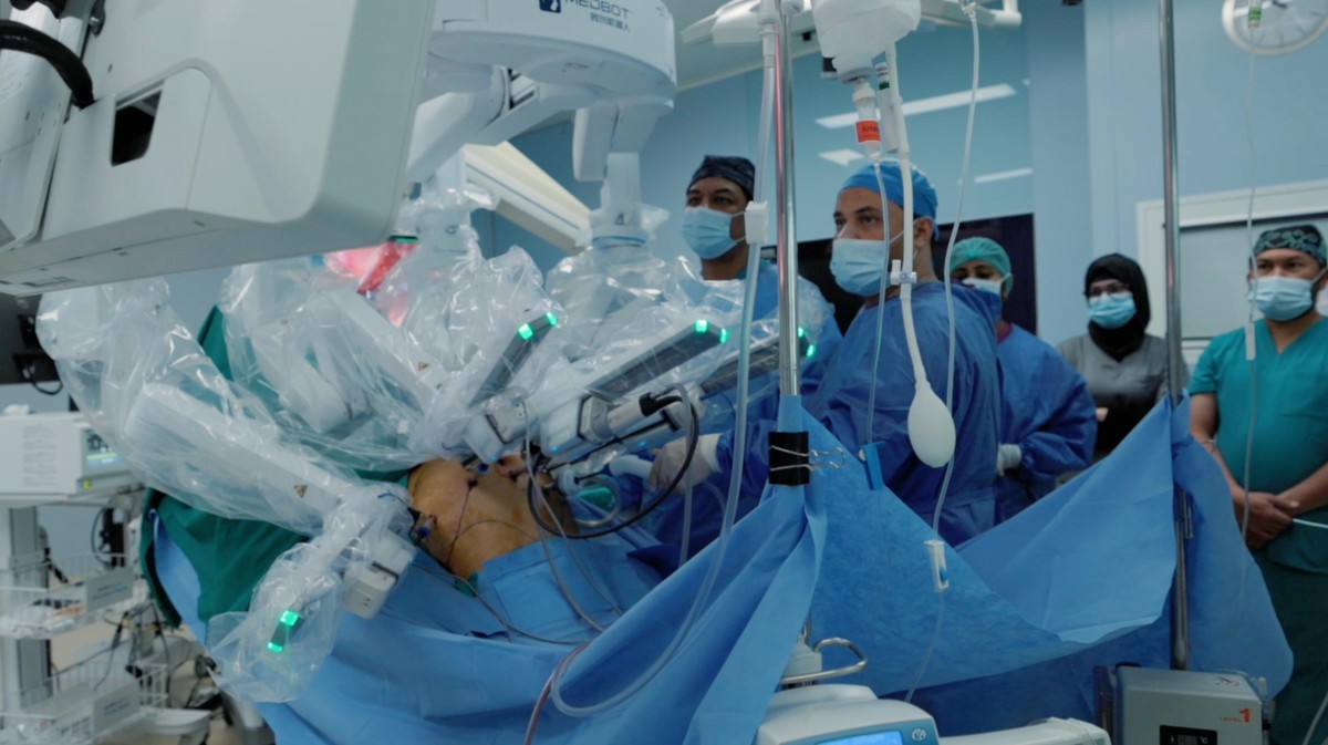 Kuwait performs first remote robotic prostate surgery in the Middle East