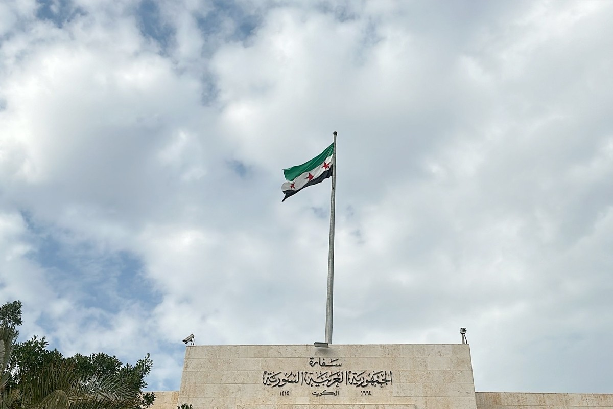 New flag hoisted at Syrian embassy in Kuwait