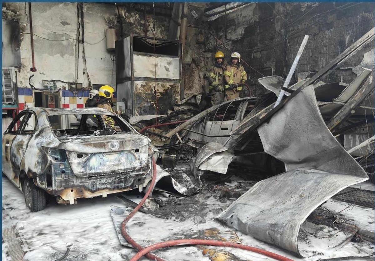 Firefighting teams control garage fire in Shuwaikh Industrial area