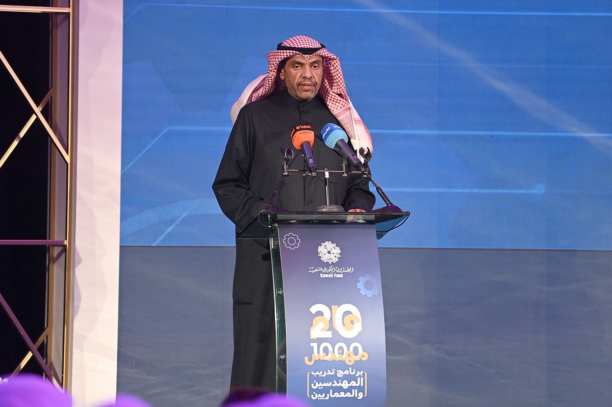 Kuwait FM praises success of training program for engineers and architects