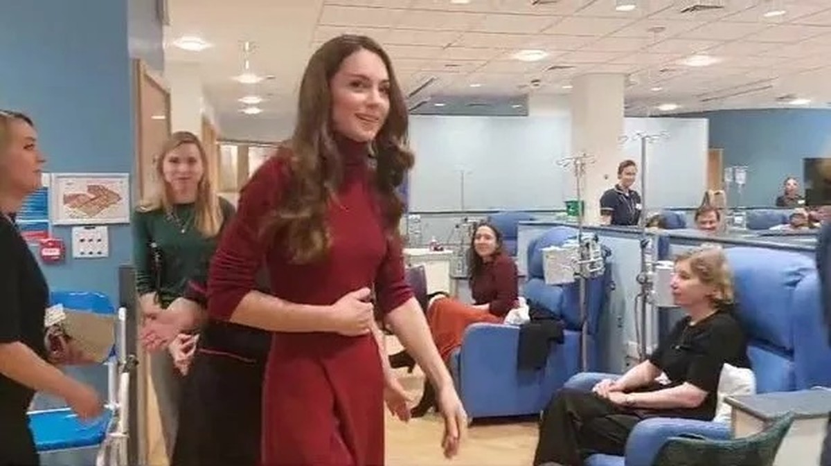 Princess Kate makes emotional return to the hospital that treated her