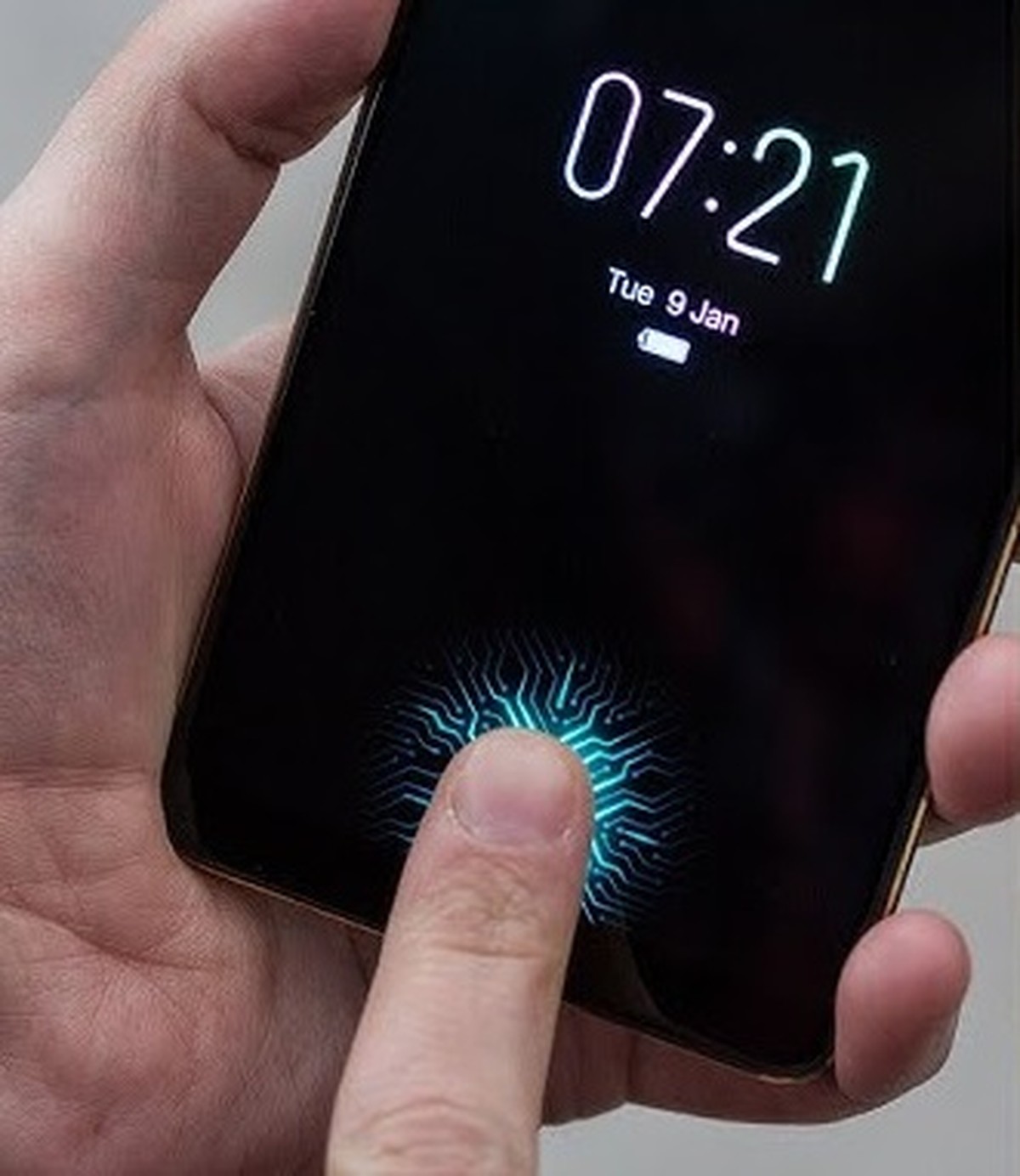 Education Ministry rolls out smartphone fingerprint attendance system