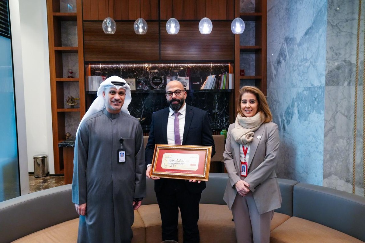 <b>Gulf Bank Deposits KD 2 Million into Islam Mohammad Khattab&rsquo;s Account, the AlDanah Millionaire Grand Prize Winner</b>