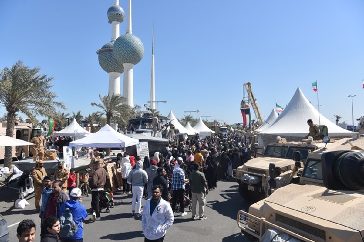 Thousands Gather to Celebrate Kuwait&rsquo;s National and Liberation Day Anniversaries