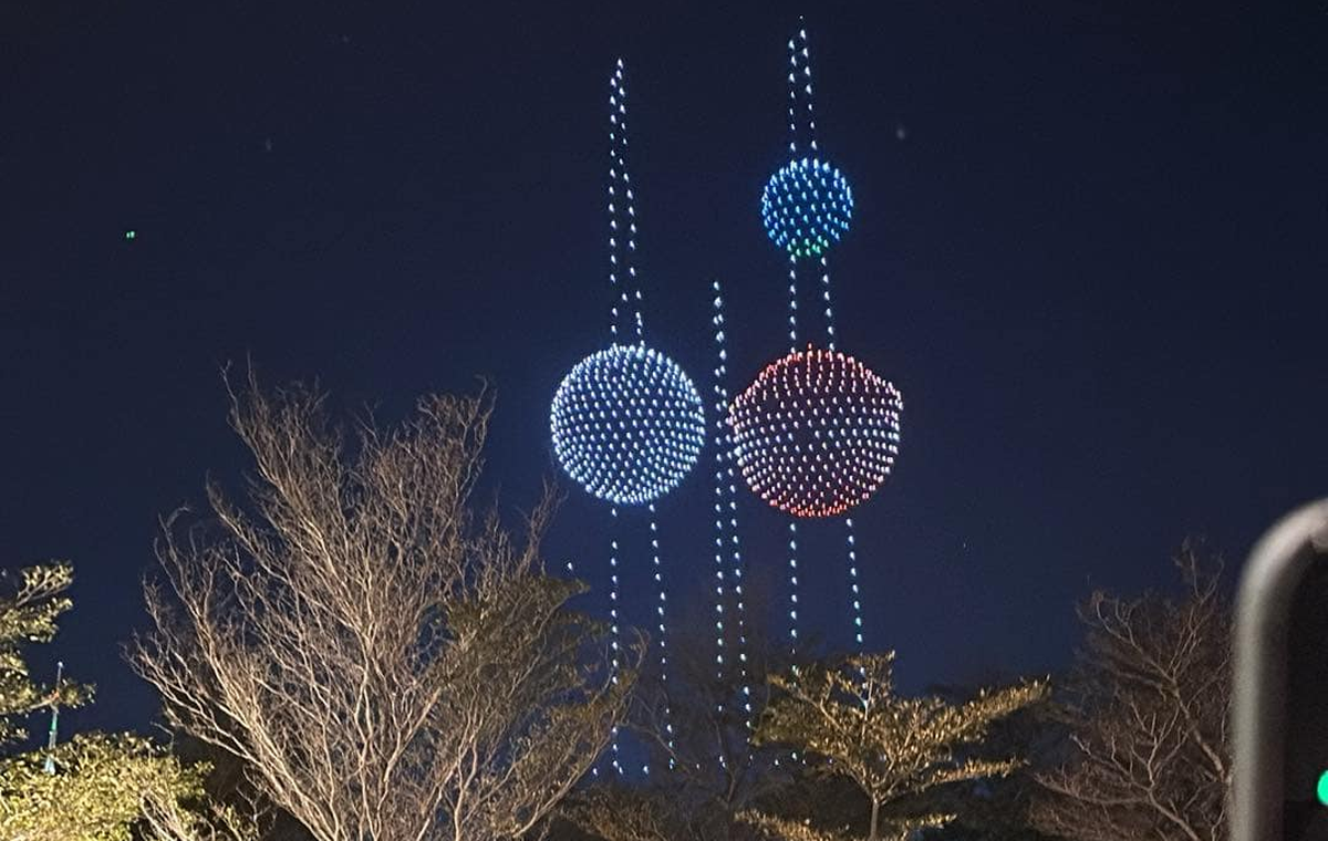 Thousands Gather to Celebrate Kuwait&rsquo;s National and Liberation Day Anniversaries