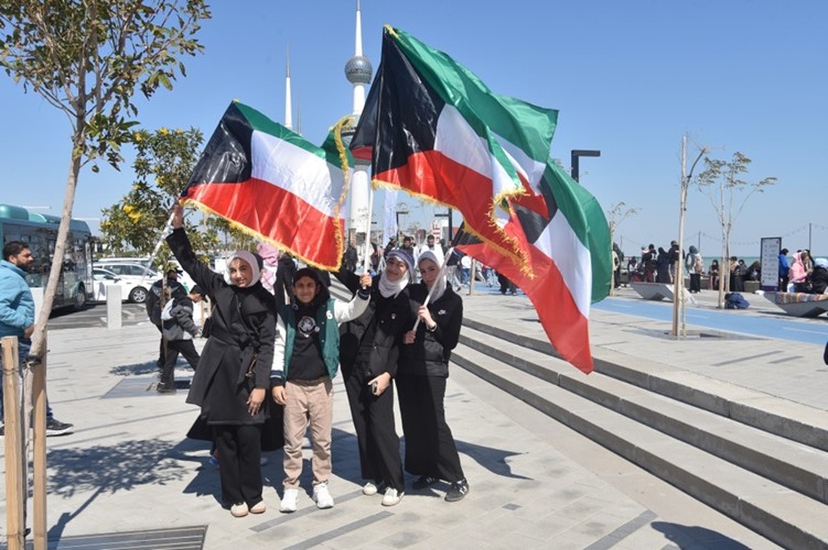 Thousands Gather to Celebrate Kuwait&rsquo;s National and Liberation Day Anniversaries