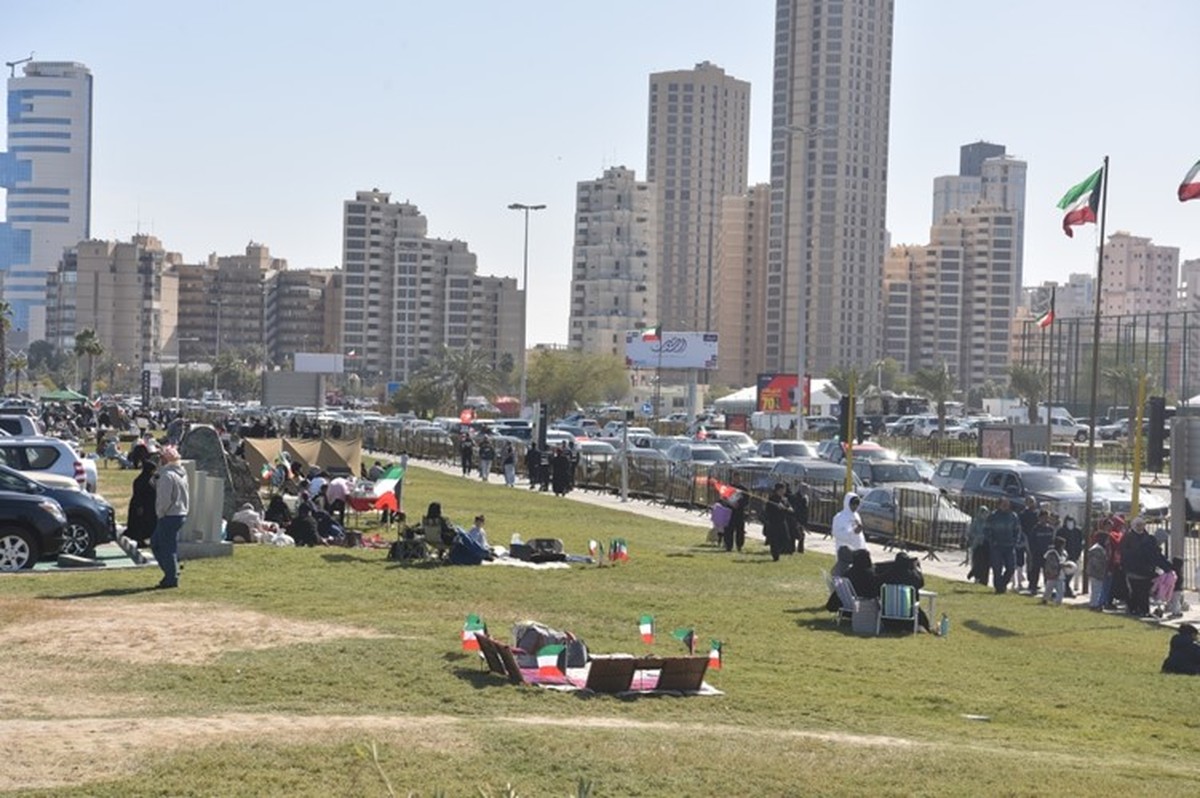 Thousands Gather to Celebrate Kuwait&rsquo;s National and Liberation Day Anniversaries
