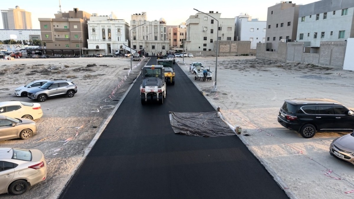 Kuwait continues road maintenance in Egaila