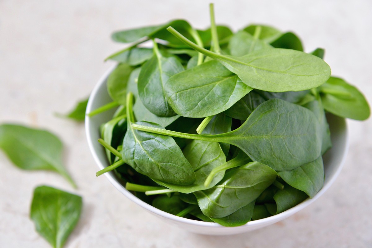 Spinach benefits: The super-green that protects your heart, eyes, and more
