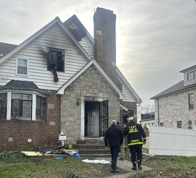 3 dead after fire sweeps through crowded home in Queens, NY | arabtimes