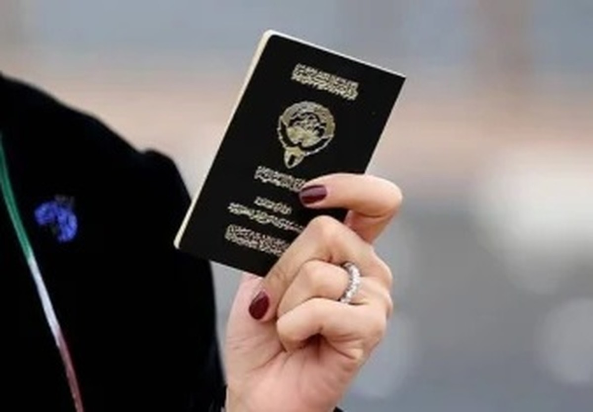 Support Resumes for Thousands of Women Stripped of Kuwaiti Citizenship