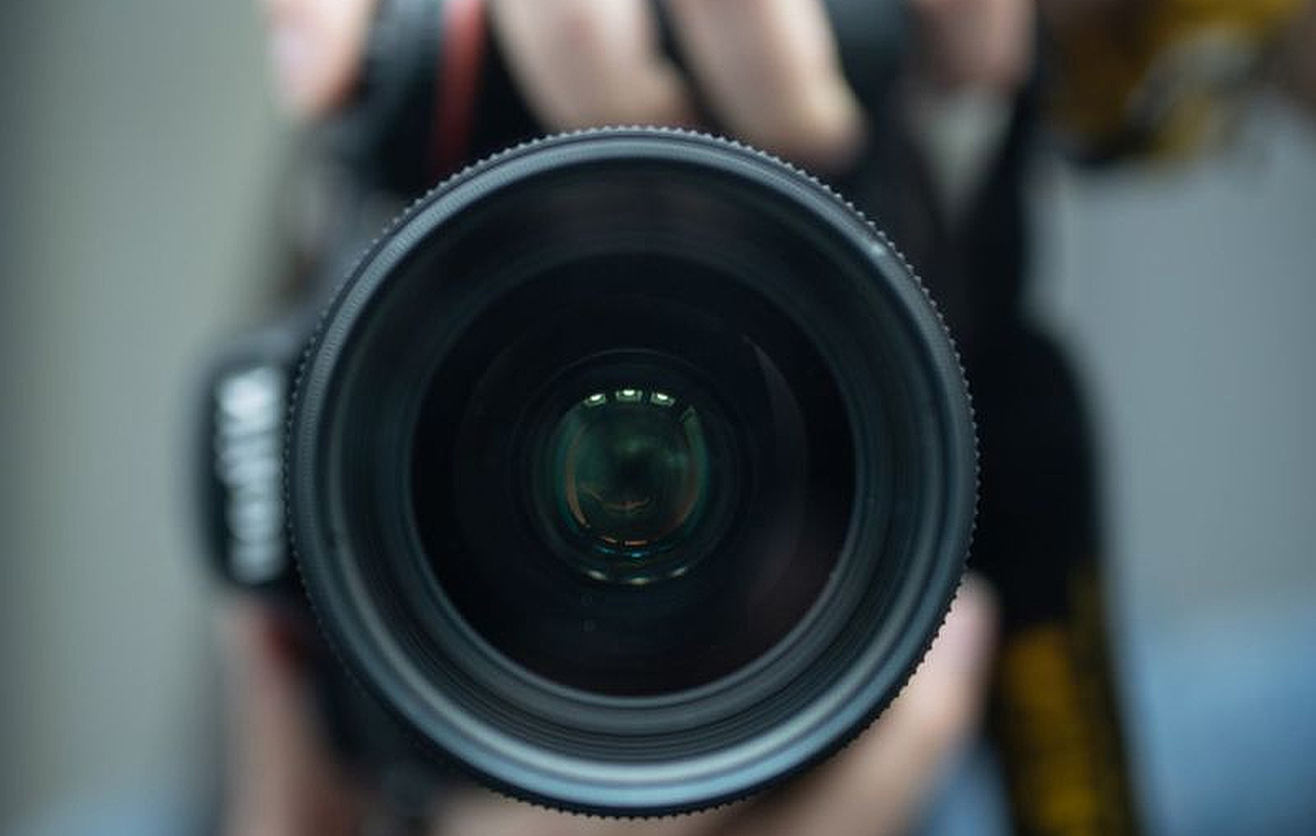 Filming in Public Not a Crime, Photographer Acquitted in Hijab Privacy Case