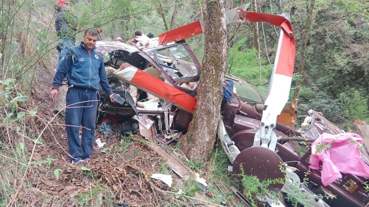 Six people killed in helicopter crash in northern India