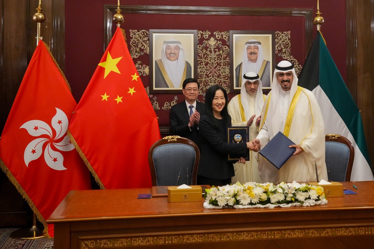 Kuwait, Hong Kong boost ties with investment MoUs
