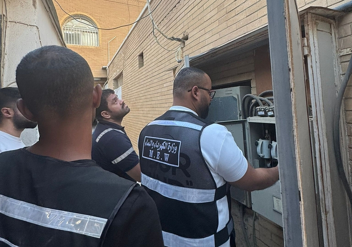 Bachelors Evicted as Power Cut to Properties in Rumaithiya, Salwa, and Salmiya