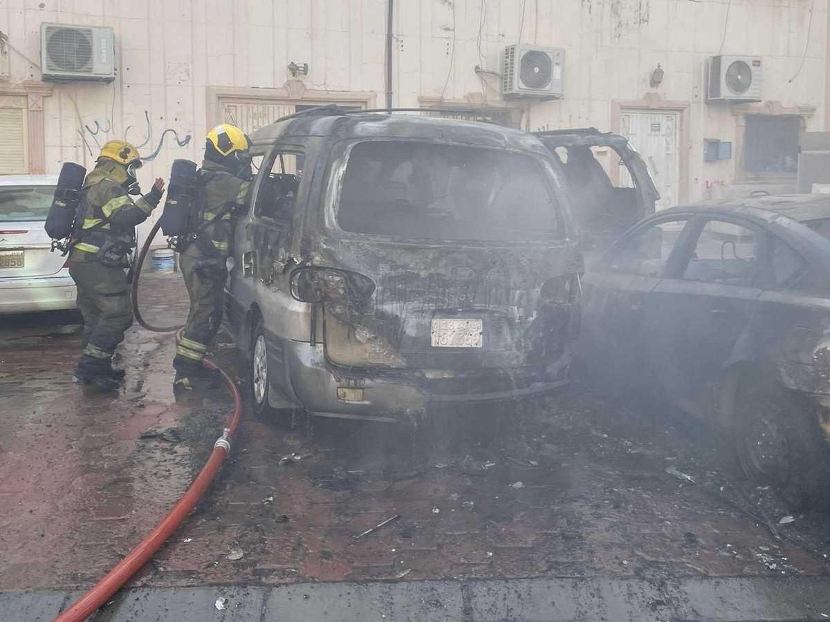 Three Vehicles Catch Fire in Jahra | arabtimes