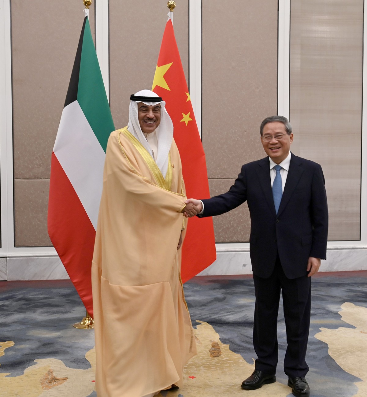 China willing to deepen strategic ties with Kuwait: Premier Li
