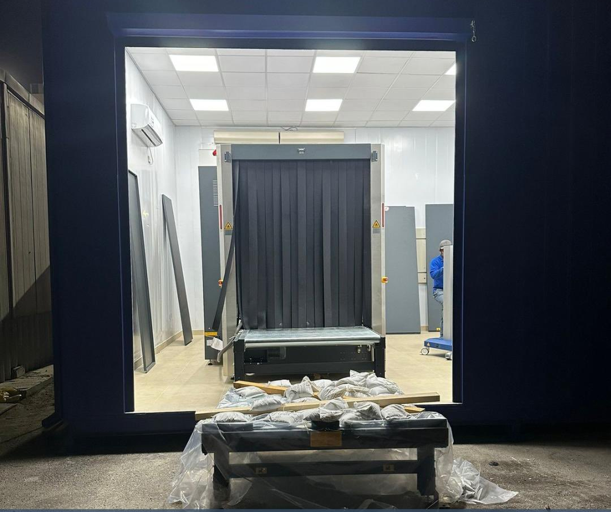 New High-Tech Scanner Deployed at Nuwaiseeb to Boost Anti-Smuggling Efforts