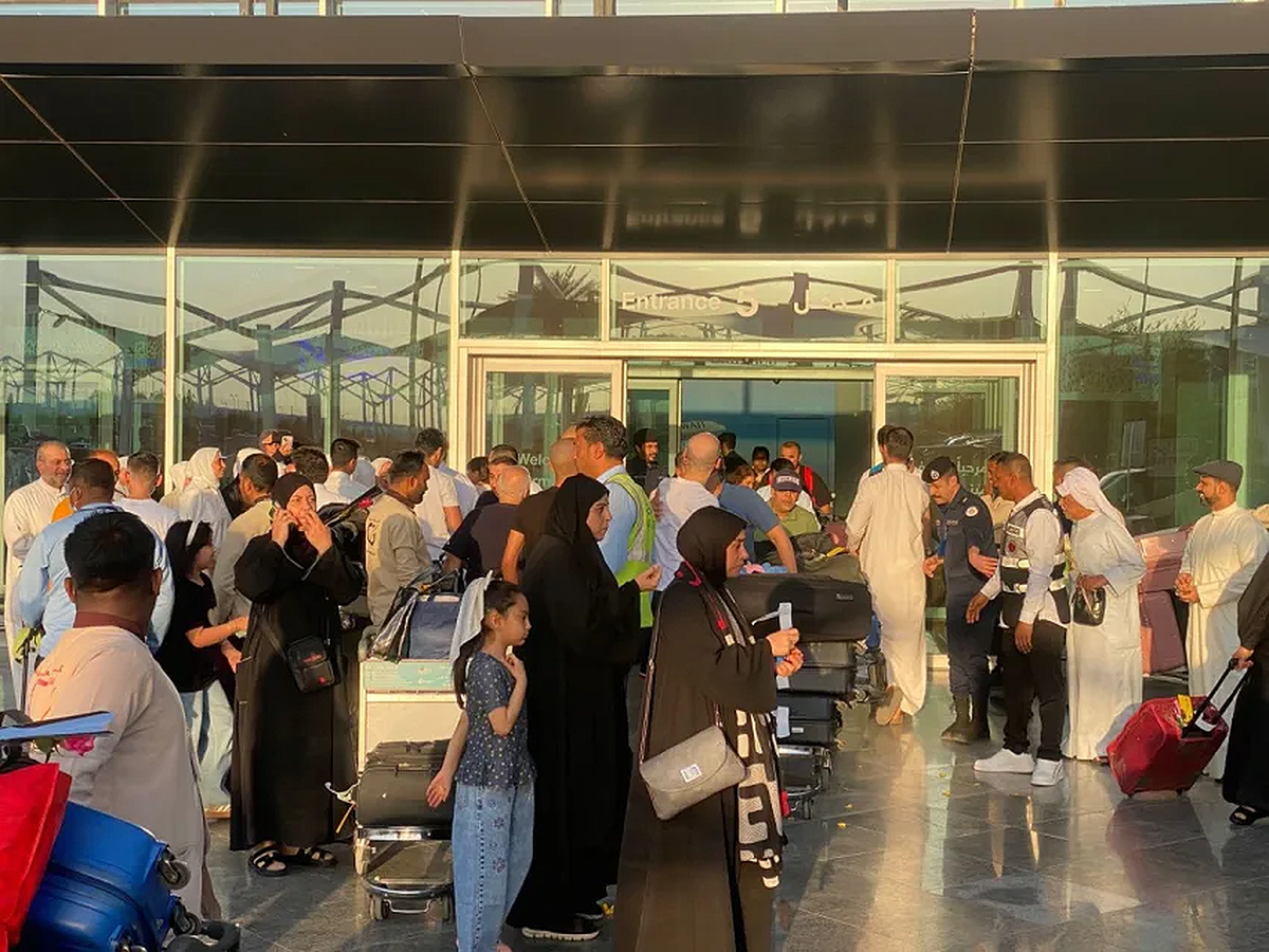 Kuwaitis praise swift action as 334 evacuated from Iran