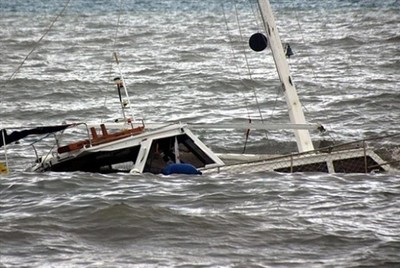 船只倾斜后3死亡马来西亚的东海岸