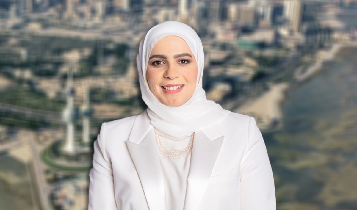 Kuwait to review public sector salary structure in reform drive