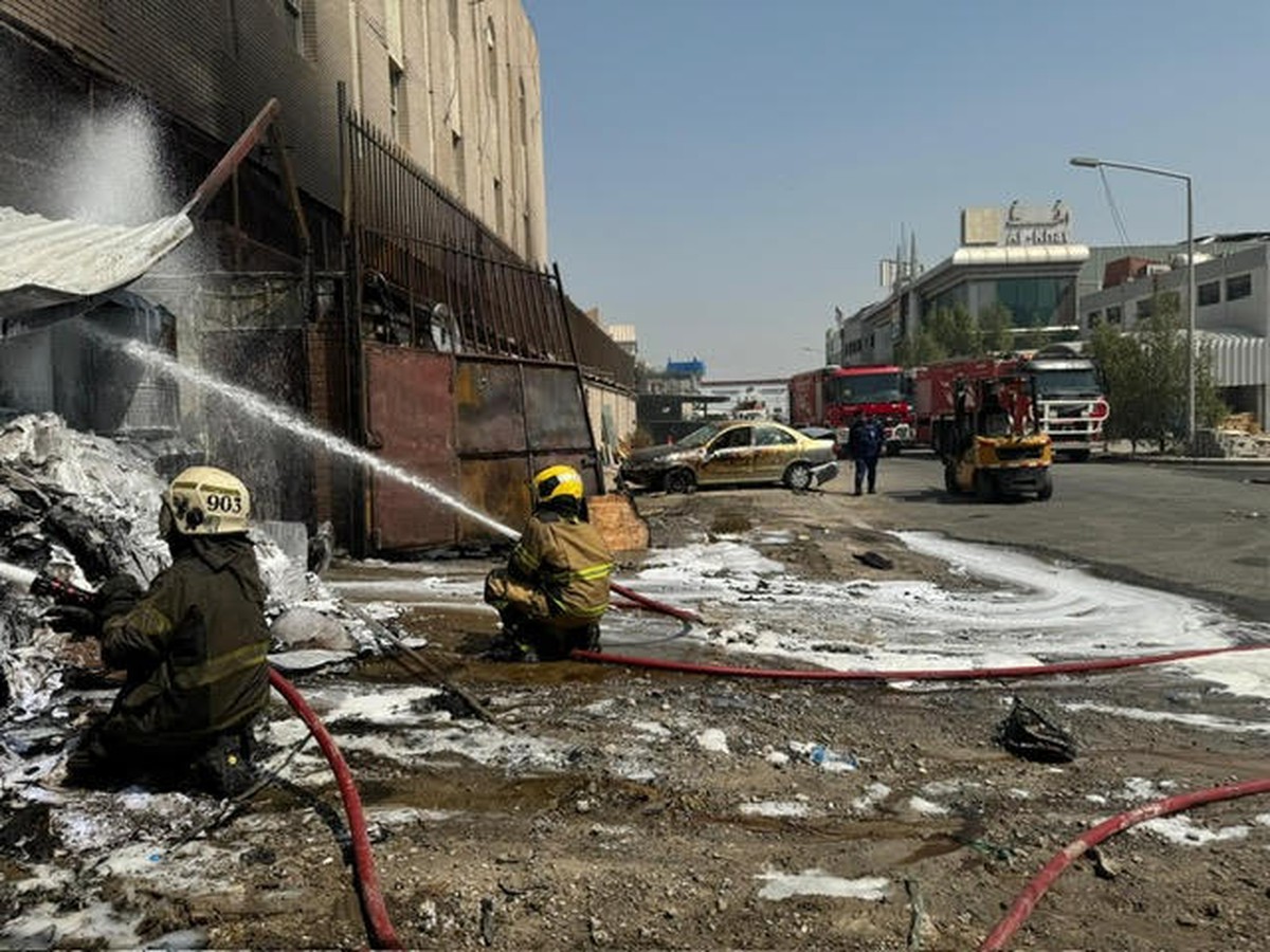 Fire Contained at Shuwaikh Al Qabas Newspaper Warehouse