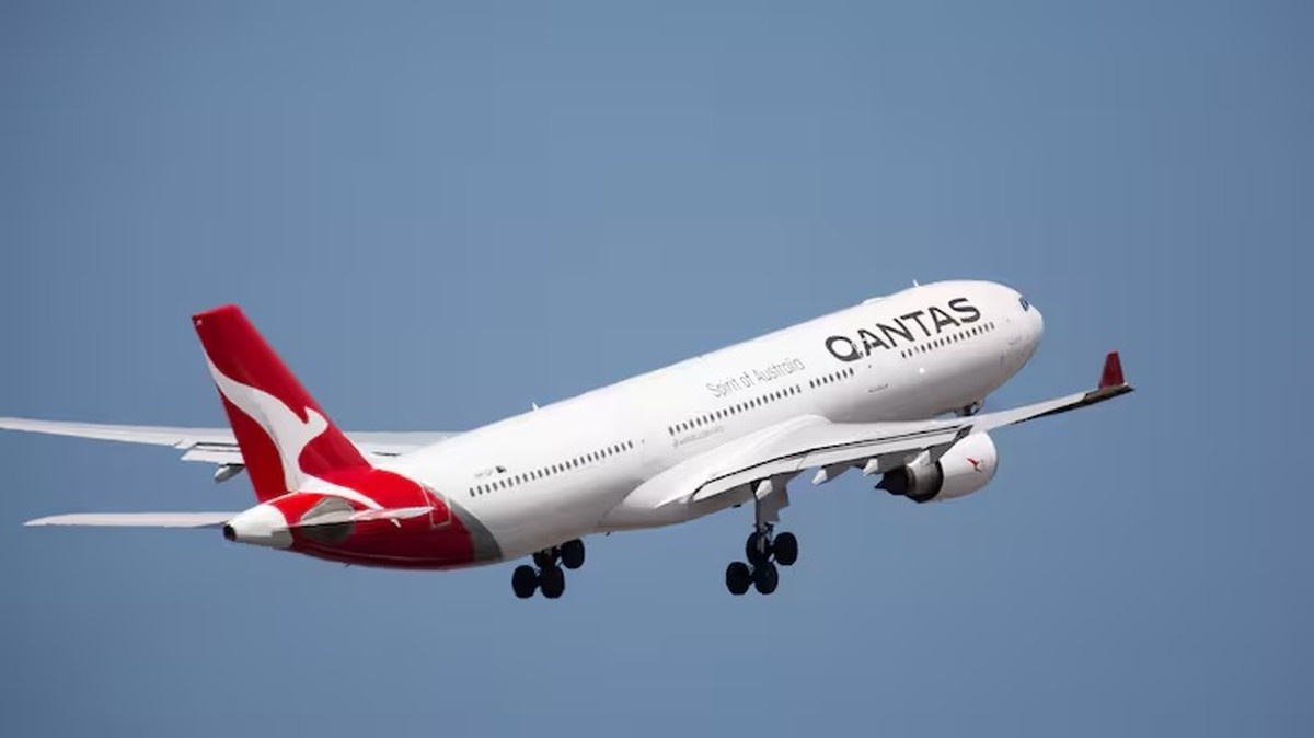 Qantas contacted by hacker claiming responsibility for major data breach