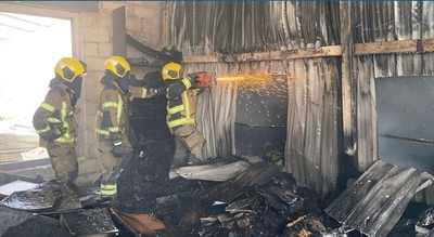 Firefighters control warehouse fire in Shuwaikh Industrial Area | arabtimes