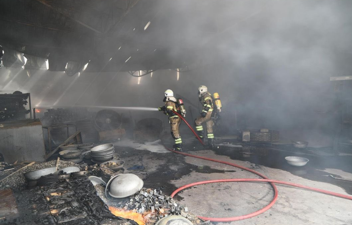Six Fire Teams Battle Kabd Warehouse Inferno | arabtimes
