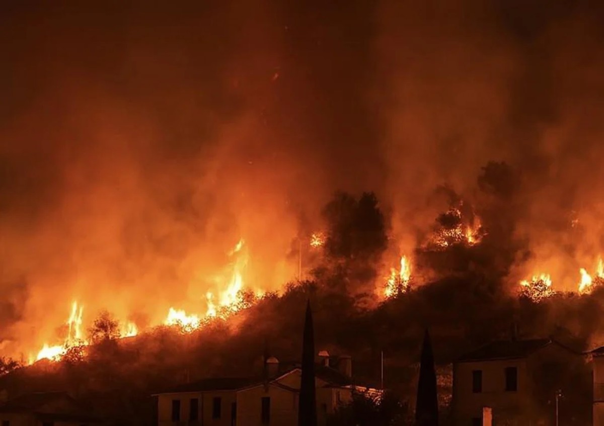 2 dead, dozens evacuated as wildfire rages in Cyprus' Limassol region