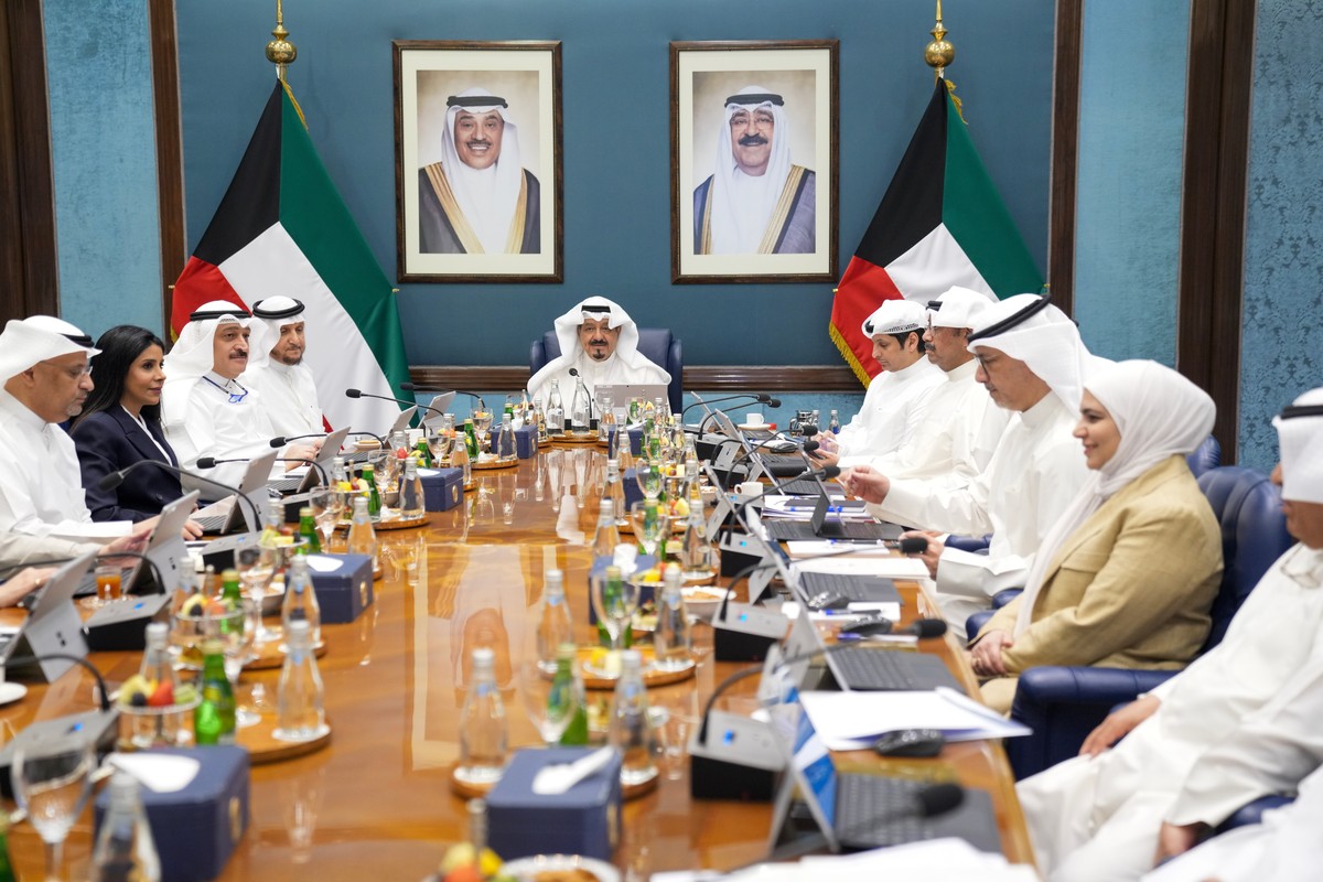 Kuwait Cabinet reviews national projects, marks invasion anniversary