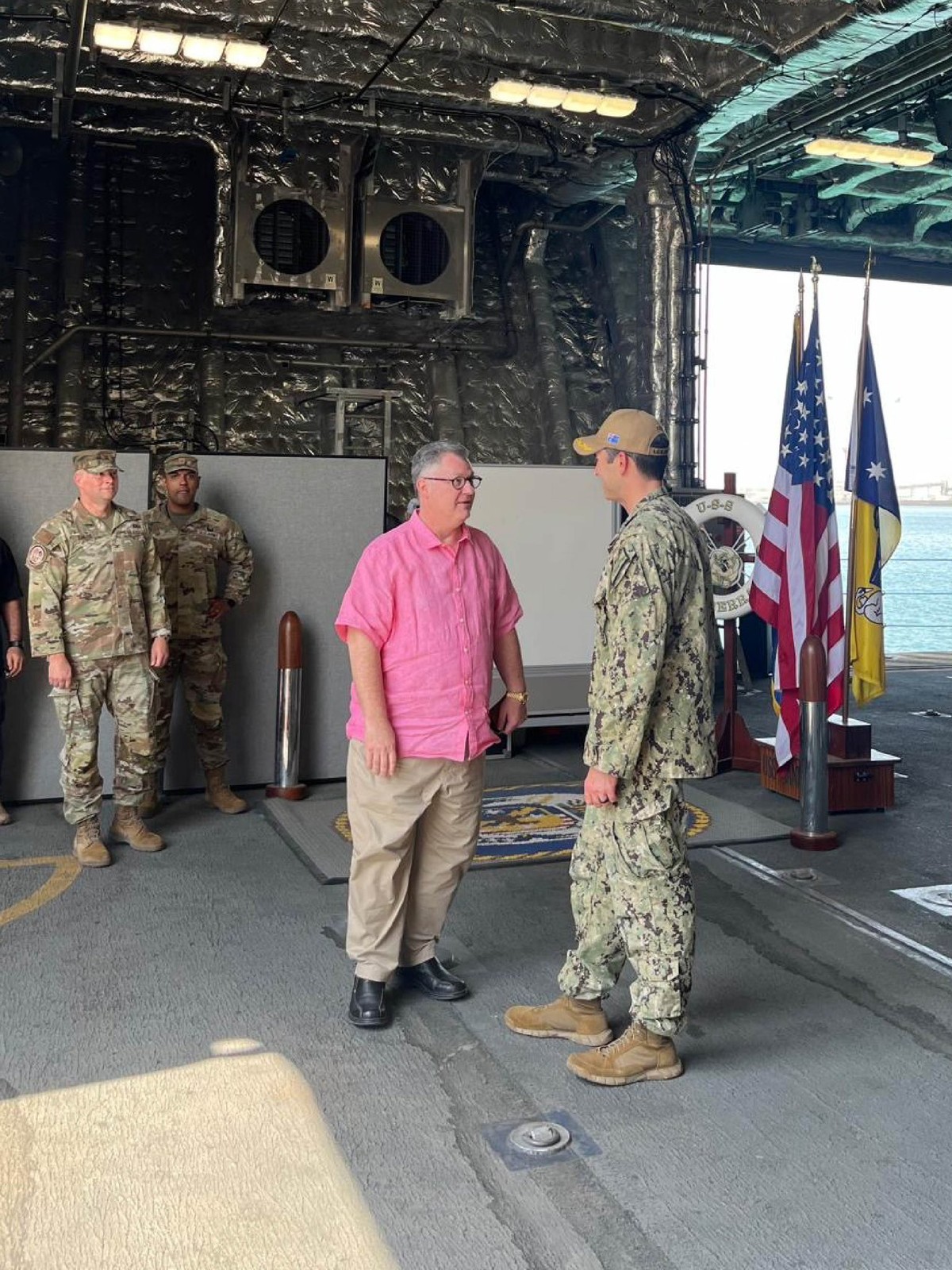 U.S. Warship USS Canberra Visits Kuwait, Highlighting Strong Military Ties Amid Historic Commemoration
