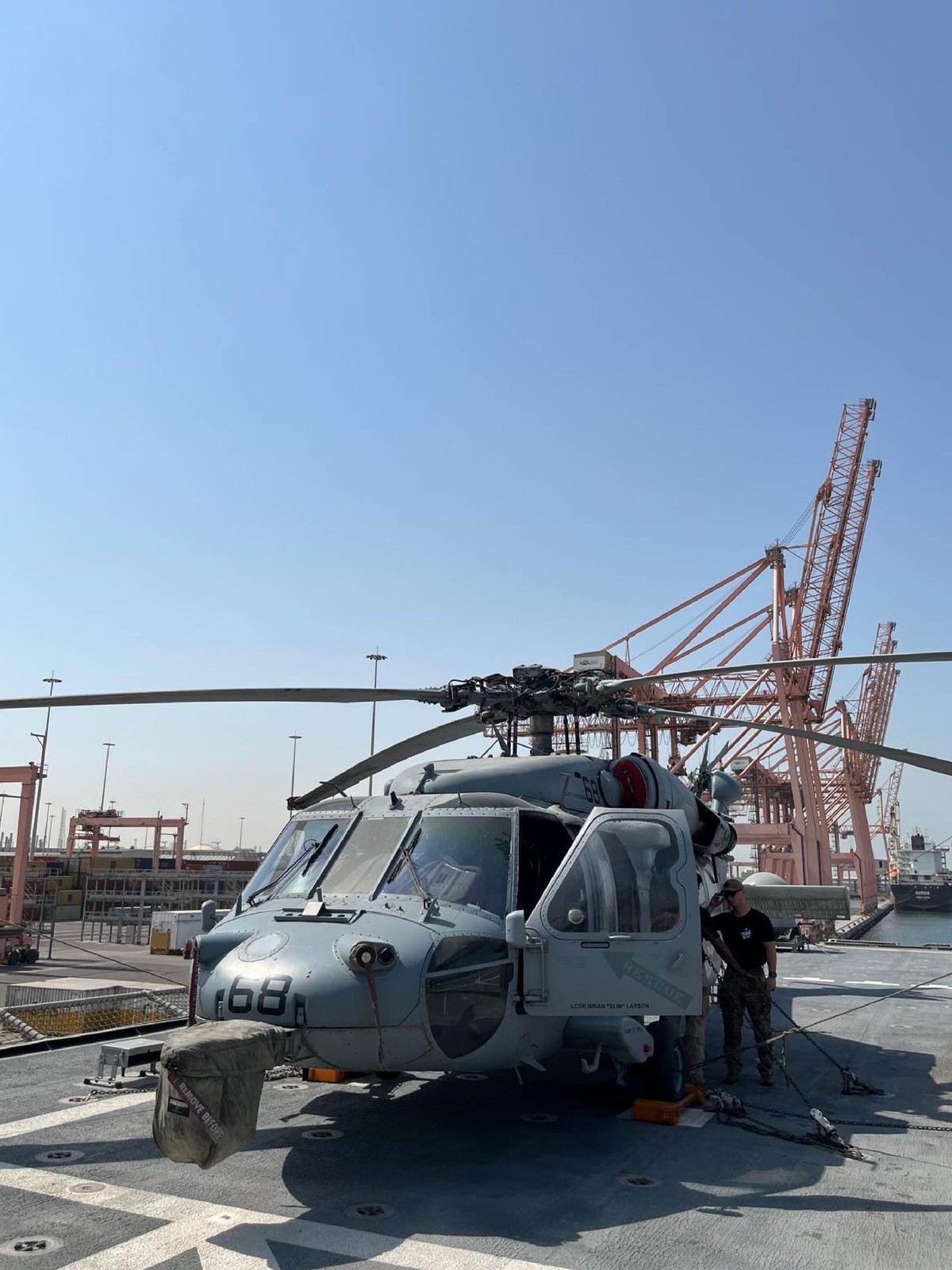 U.S. Warship USS Canberra Visits Kuwait, Highlighting Strong Military Ties Amid Historic Commemoration