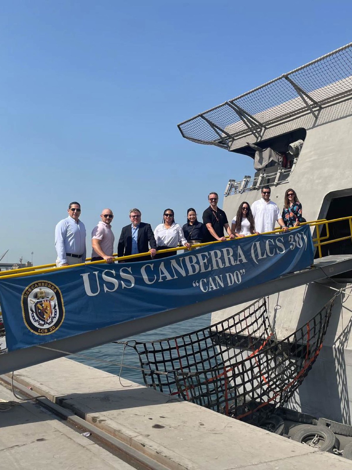 U.S. Warship USS Canberra Visits Kuwait, Highlighting Strong Military Ties Amid Historic Commemoration