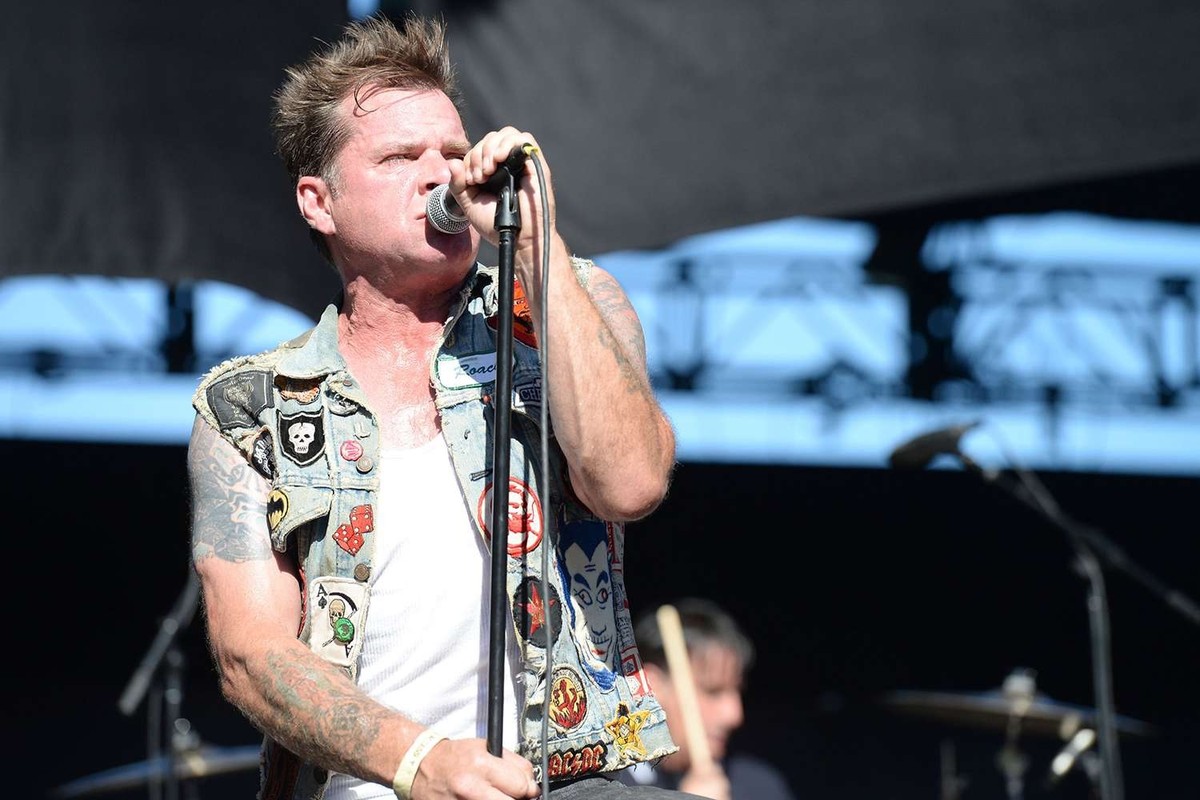 Junkyard frontman David Roach dies at 59 after battle with cancer