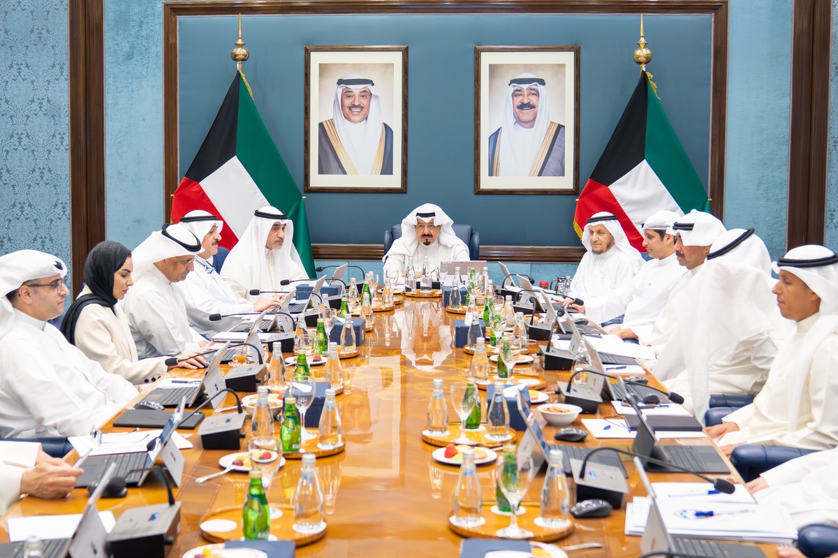 Kuwaiti Cabinet commends efforts in healthcare and technology advancement