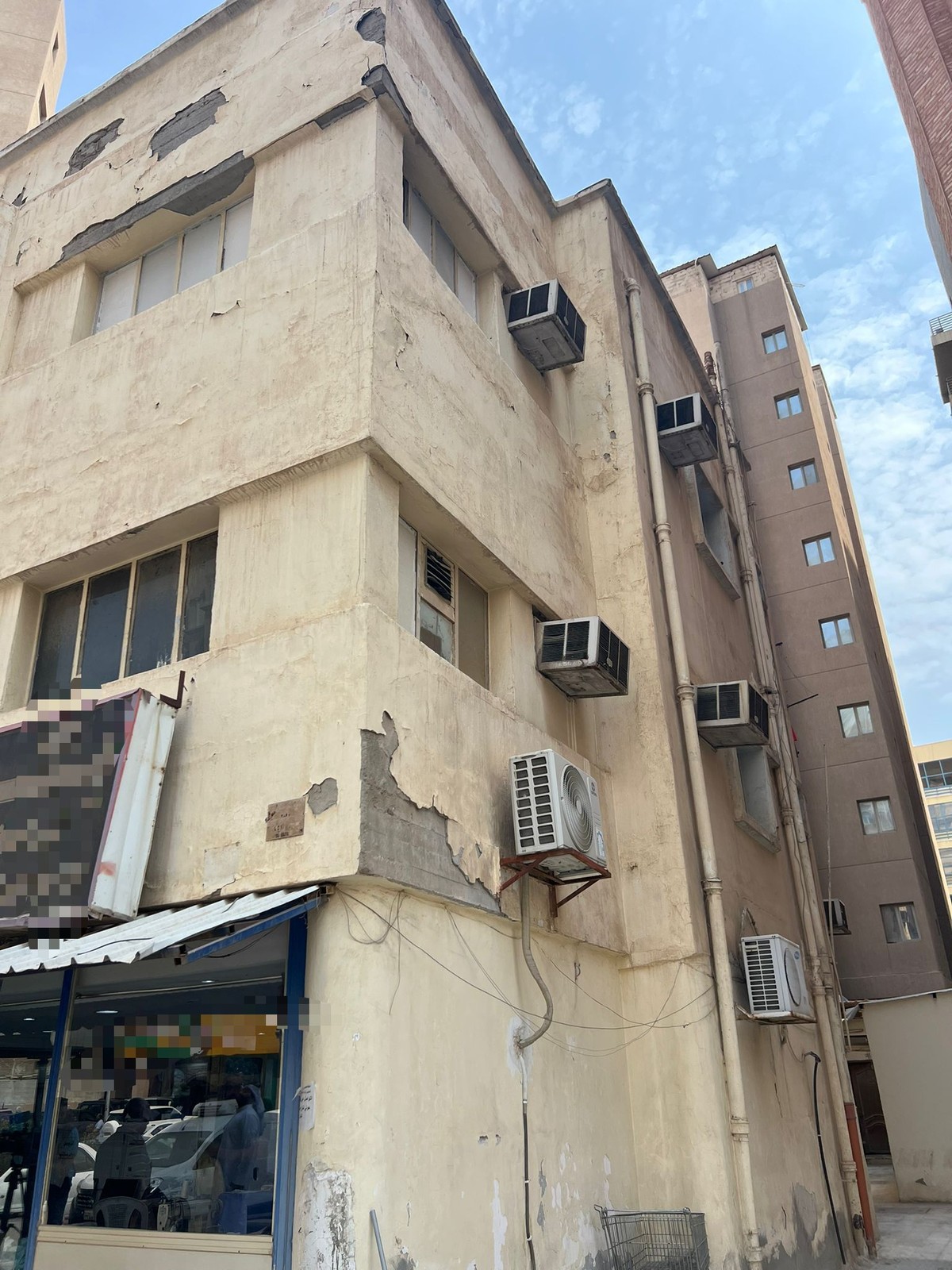 Municipality begins crackdown on building construction and renovation violations